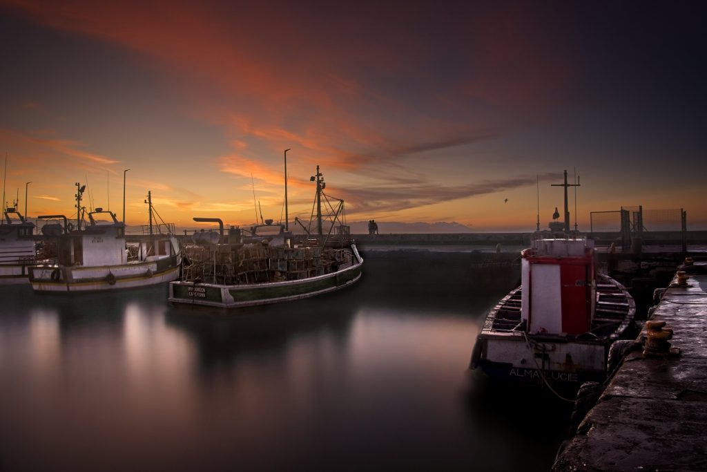 Taking and processing interesting* seascapes