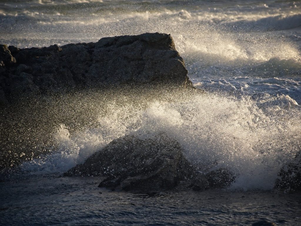 Taking and processing interesting* seascapes